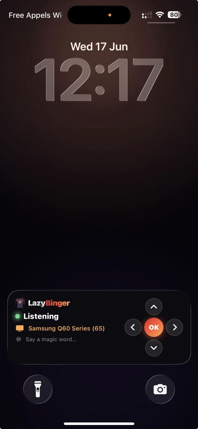 Pantalla bloqueada de un iPhone con el mando de LazyBinger como Live Activity